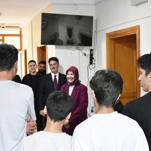 Bakan Yardımcımız Sayın Leman Yenigün’den Bursa İlk Kabul Çocuk Evleri Sitesine Ziyaret - fotoğraf 4