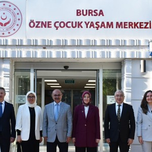Bakan Yardımcımız Sayın Leman Yenigün’den Özne Çocuk Yaşam Merkezi’ne Ziyaret - fotoğraf 1
