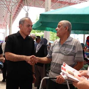  İl Müdürümüz Mustafa Çakır,Kıymetli Eşi Elif Çakır, Sosyal Hizmet Merkezi Müdürümüz Şeyda Şimşek ve görevli personelimizle birlikte Burdur Salı Pazarında vatandaşlarımızla bir araya geldi. - fotoğraf 5