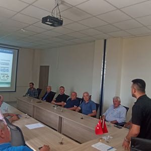 Gölhisar Sosyal Hizmet Merkezi Müdürlüğümüz personelleri tarafından, Sosyal Risk Haritaları çalışmaları kapsamında Çavdır ilçesinde görev yapan muhtarlara yönelik bilgilendirme faaliyeti gerçekleştirildi. - fotoğraf 3
