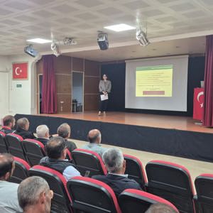 Sosyal Risk Haritaları ve Aile Rehberi Sistemi Toplantısı Gerçekleştirildi - fotoğraf 3