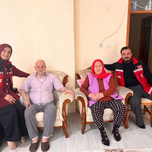Kurban Bayramı’nın manevi ikliminde, vatanımızın bekası için en büyük fedakârlığı gösteren kahramanlarımızın kıymetli emanetleri unutulmadı. - fotoğraf 2