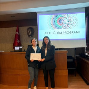 Sağlıklı Aile, Güçlü Gelecek: "Modüler Aile Eğitim Programı" Mezunlarını Verdi - fotoğraf 6