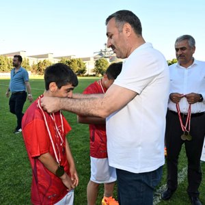 Çocuklarımız ve Emniyet Personelimiz Dostluk Maçında Buluştu - fotoğraf 1