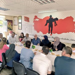 Şehit Aileleri ve Gazilerimize Ziyaret Gerçekleştirildi - fotoğraf 6