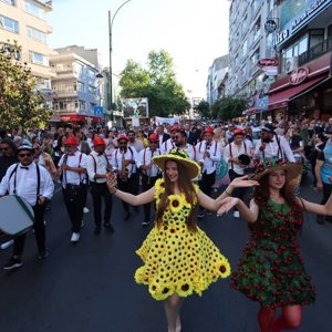 Kiraz Festivali’nde Aile ve Nüfus On Yılı Temasına Destek - fotoğraf 1