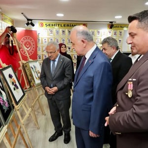 Şehit Yakınları ve Gazilerimizin El Emeği Sanata Dönüştü - fotoğraf 4