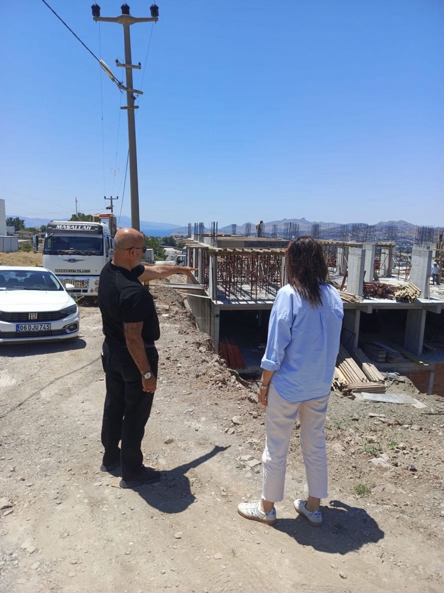 İl Müdürümüz Yakup KÜTÜK, Bodrum’da yapımı devam eden huzurevi inşaat alanını ziyaret ederek çalışmaları yerinde inceledi.
