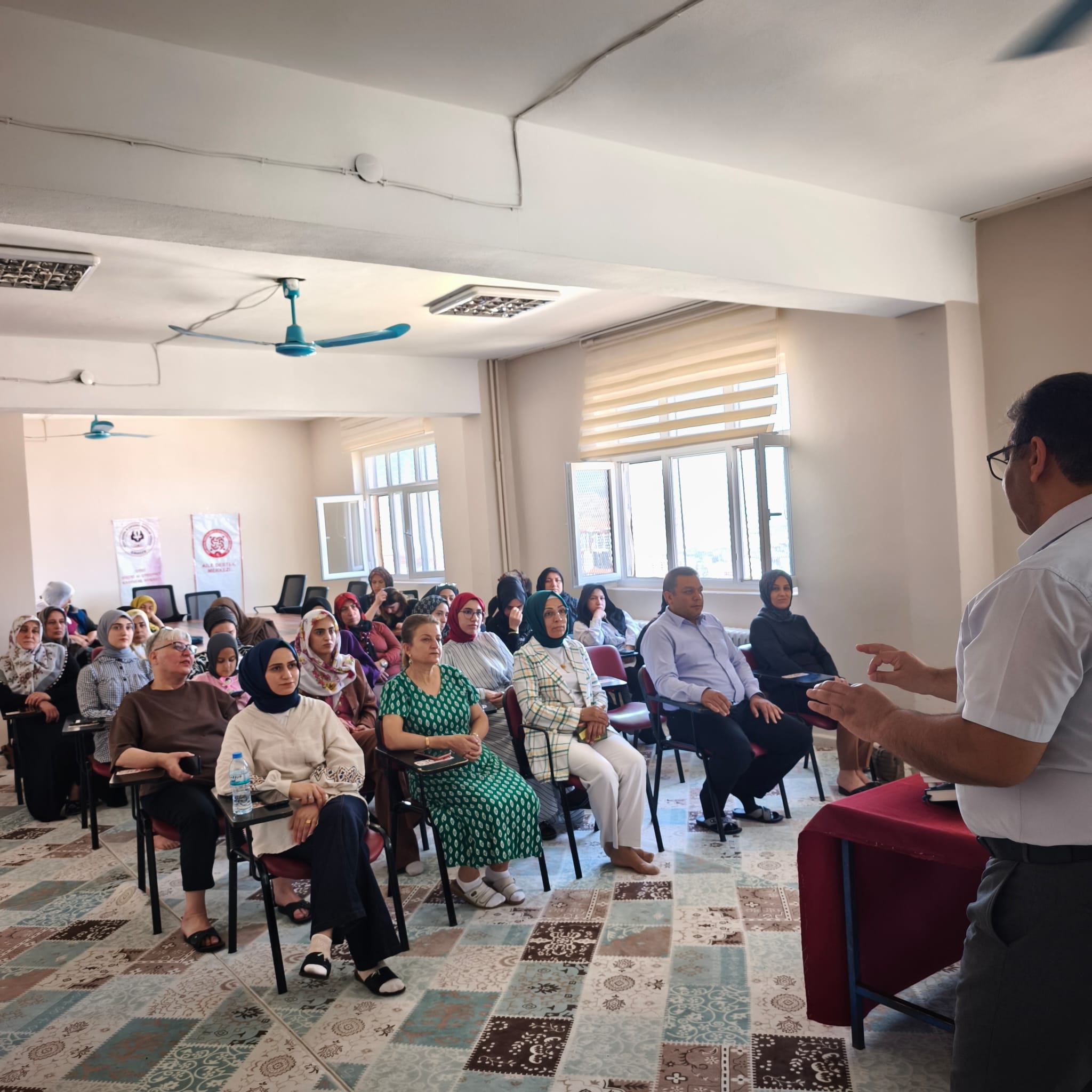 Kadın Girişimciliği ve KOSGEB Destekleri Eğitimi