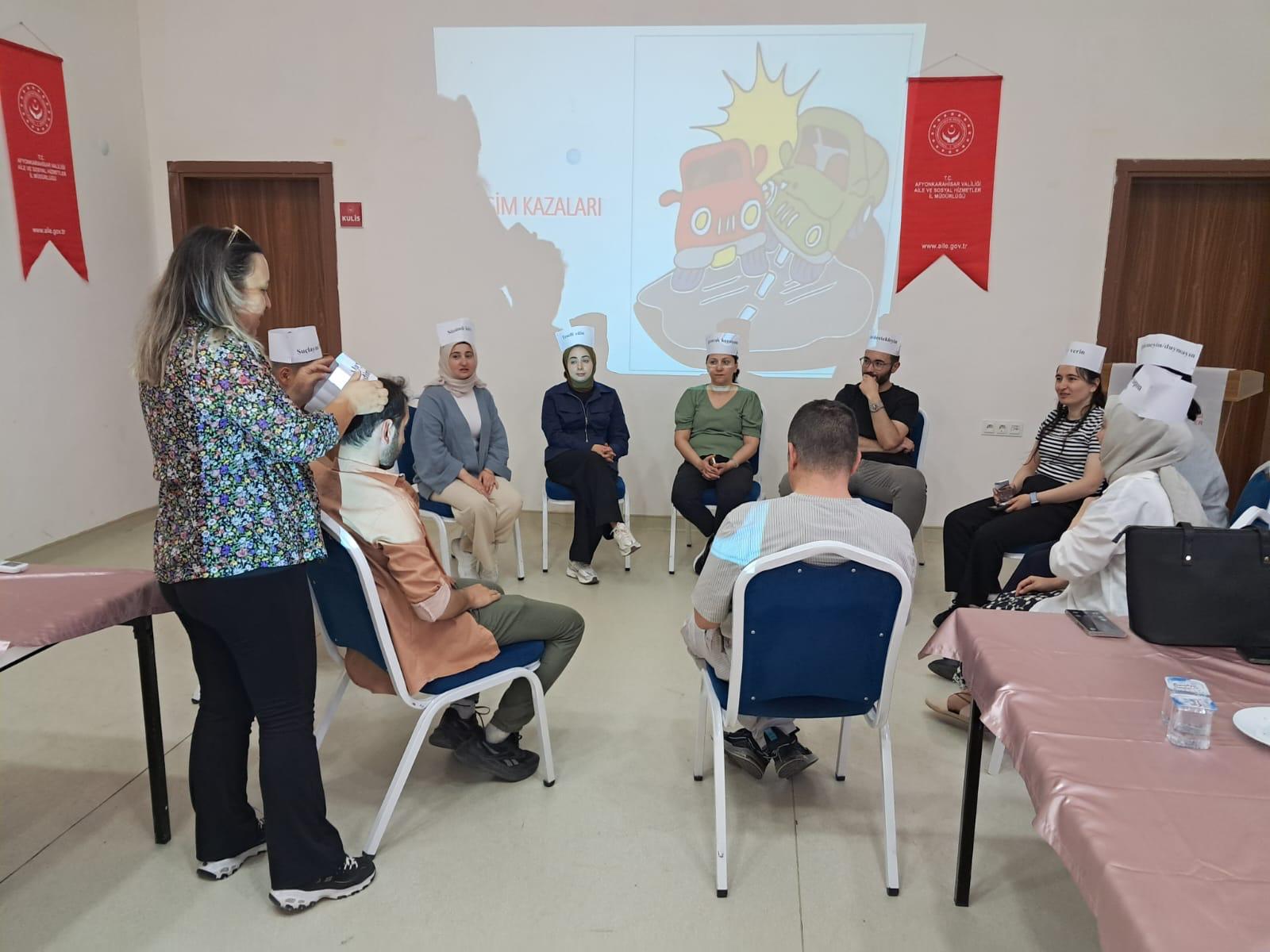 Kuruluşlarımızda Görev Yapan Meslek Elemanlarımıza Yönelik Psikolojik İlk Yardım Eğitimi Yapıldı