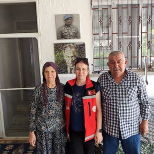 Akhisar’da Şehit Babalarımız Babalar Günü’nde Ziyaret Edildi - fotoğraf 3