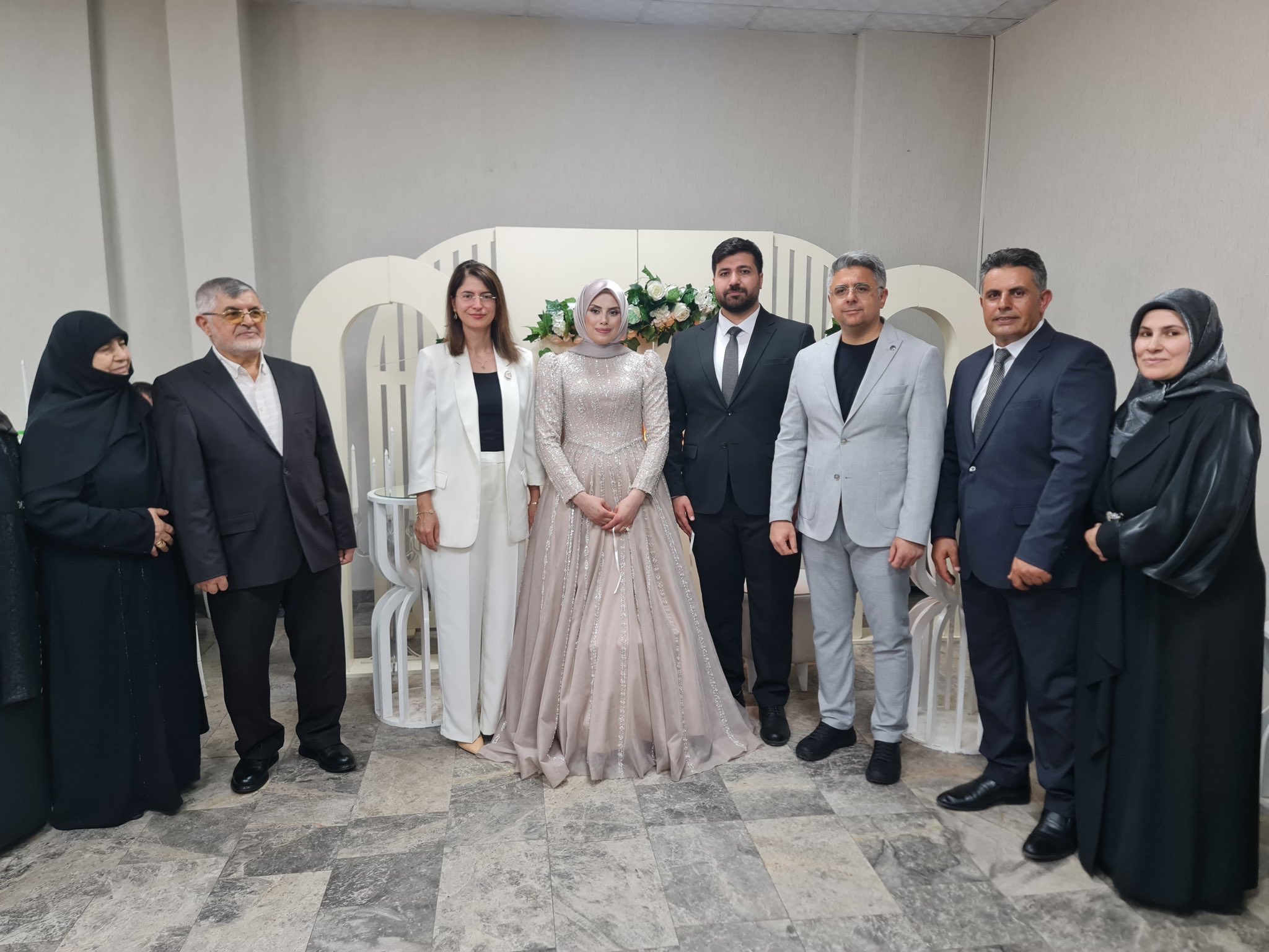 Mutluluğa Atılan İlk Adımda Birlikteydik