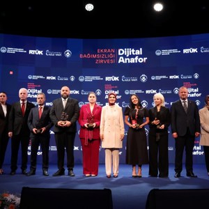 Bakanımız Göktaş, "Dijital Anafor: Ekran Bağımsızlığı Zirvesi"nde Konuştu - fotoğraf 7