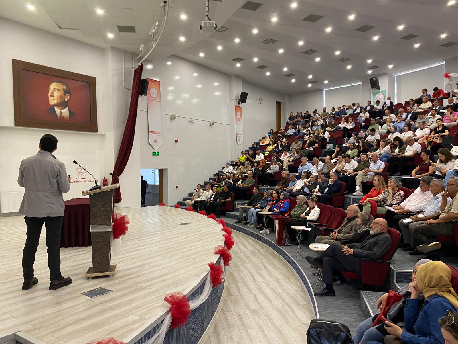 Okul İdarecileri ve Öğretmenlere Yönelik Bilgilendirme Toplantısı Gerçekleştirildi