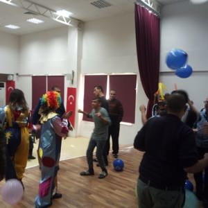 Karaisalı Engelsiz Yaşam Bakım Rehabilitasyon ve Aile Danışma Merkezimizde Düzenlenen Yeni Yıl Kutlaması Programımız - fotoğraf 2