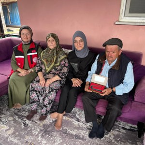 Aziz Şehitlerimizin Emanetleri ve Kahraman Gazilerimizin Aileleri Baş Tacımızdır - fotoğraf 9