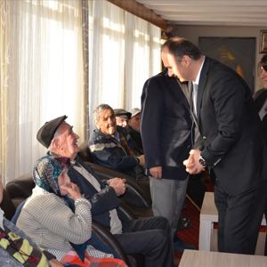 Edirne Valimiz Sayın Ekrem CANALP Huzurevini ve Çocuk Sitesini Ziyaret Etti - fotoğraf 5