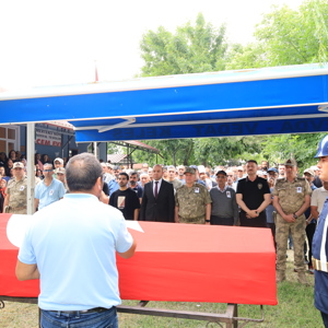 Kahraman Gazimiz Aykan Fırat’ı Bugün Mertekli Köyü Cemevi’den Son Yolculuğuna Uğurladık. - fotoğraf 2