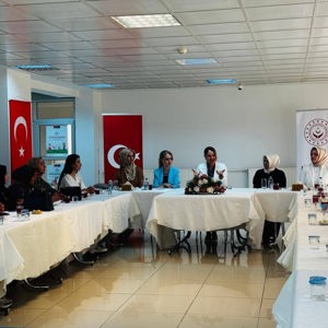 Muhtar Eşlerine Yönelik Eğitim Programı Gerçekleştirildi - fotoğraf 4