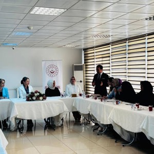 Muhtar Eşlerine Yönelik Eğitim Programı Gerçekleştirildi - fotoğraf 1