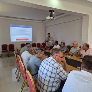  İlçe Muhtarlarımıza Sosyal Risk Haritaları Kapsamında Bilgilendirme Sunumu - fotoğraf 3