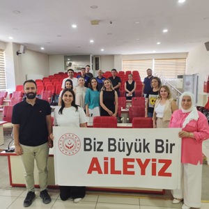 Soma Belediyesi Personeline Koruyucu Aile Hizmet Modeli Farkındalık Semineri Düzenlendi - fotoğraf 2