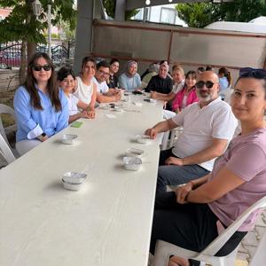 Muharrem ayının bereketini ve paylaşma kültürünü yaşatmak amacıyla, İl Müdürlüğümüz bahçesinde düzenlediğimiz aşure ikramında çalışma arkadaşlarımızla bir araya geldik. - fotoğraf 4