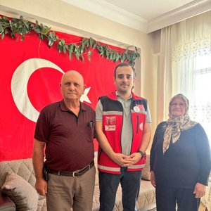 Babalar Günü’nde Şehit Babaları ve Gazilerimiz Ziyaret Edildi - fotoğraf 8