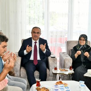 Kıbrıs Gazimiz Hüseyin Dalgıç’ın Ailesine Taziye Ziyareti Gerçekleştirildi - fotoğraf 2