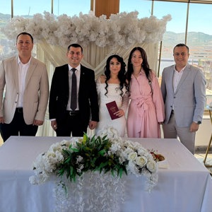 İl Müdürümüz Selim Köse ve kıymetli eşi Gülten Köse Hanımefendi, İl Müdürlüğümüzde görev yapan çalışma arkadaşımız Ceylan Öz’ün nikâh törenine katıldı. - fotoğraf 2