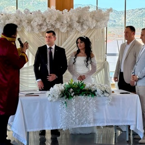 İl Müdürümüz Selim Köse ve kıymetli eşi Gülten Köse Hanımefendi, İl Müdürlüğümüzde görev yapan çalışma arkadaşımız Ceylan Öz’ün nikâh törenine katıldı. - fotoğraf 3