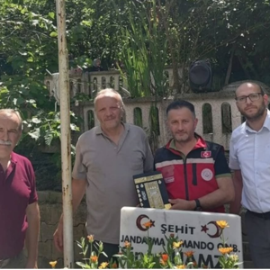 Şehidimiz Sinan Hamza'nın Aziz Hatırasını Yaşatmak Amacıyla Bir Anma Programı Düzenlendi. - fotoğraf 1