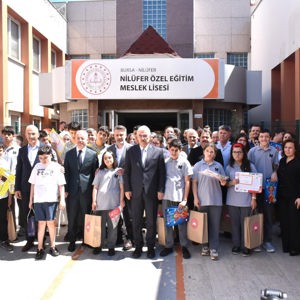 Öğrencilerimizin Karne Sevinci’ne Ortak Olduk - fotoğraf 1