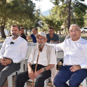 Büyüklerimiz, geçmişimizin emanetçisi, geleceğimizin en kıymetli rehberidir. - fotoğraf 5