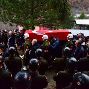 Şehit Piyade Sözleşmeli Er Berkay Işık Son Yolculuğuna Uğurlandı - fotoğraf 5