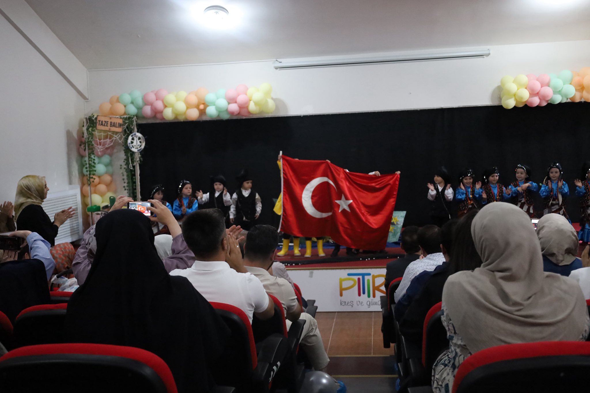 Çocuklarımızın İlk Karne Heyecanına Ortak Olduk