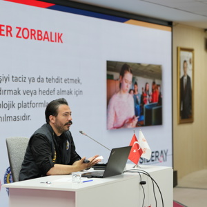 Bakanlık Personeline "Siber Suçlara Karşı Alınacak Önlemler ve Atılacak Adımlar" Eğitimi Verildi - fotoğraf 4