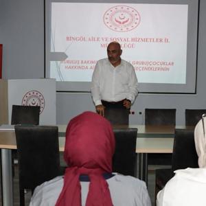 İl Müdürlüğümüz bünyesinde çocuk hizmetleri alanında görev yapan personelimize yönelik hizmet içi eğitim programı gerçekleştirildi. - fotoğraf 1