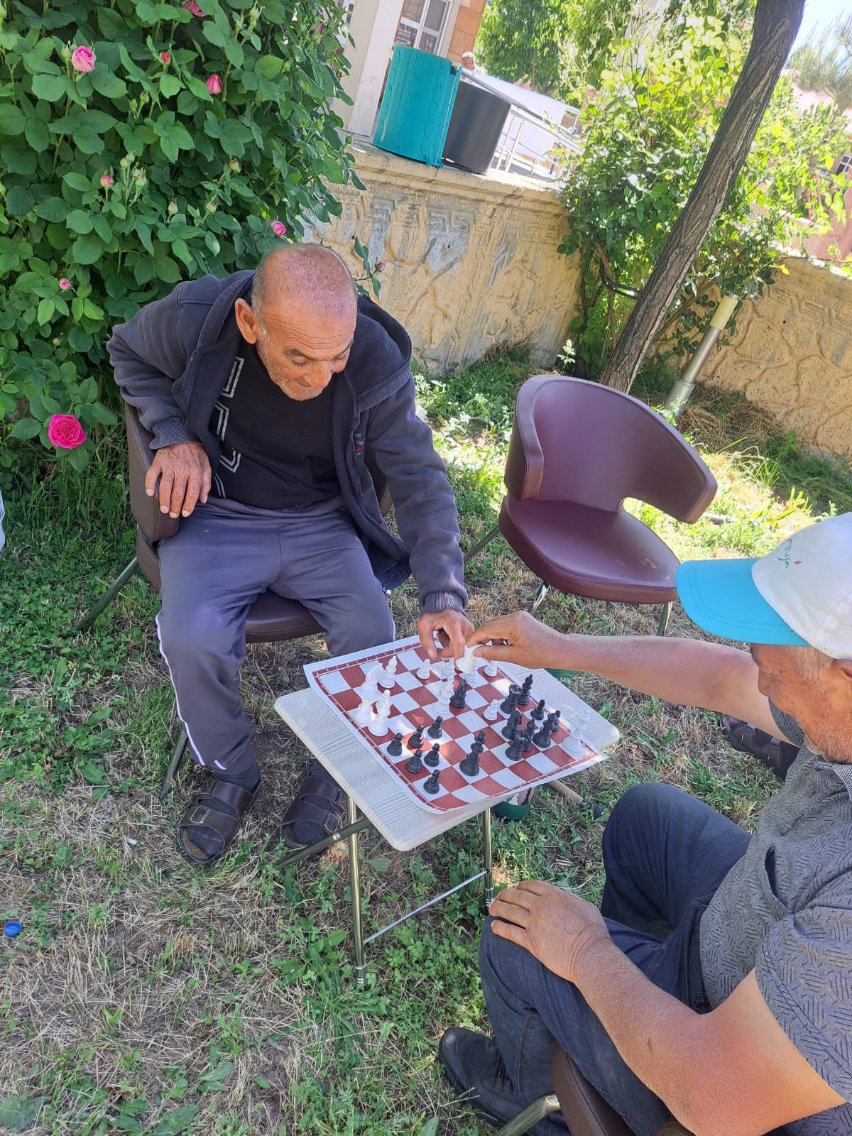 Ahlat Engelsiz Yaşam Bakım, Rehabilitasyon ve Aile Danışma Merkezi Müdürlüğümüzde Satranç Etkinliği