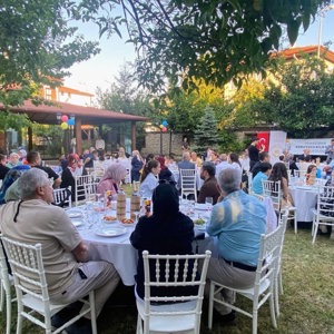 Koruyucu Ailelerimizle Sevgi ve Umut Dolu Bir Akşam - fotoğraf 3