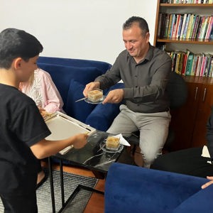 İl Müdürümüz, Turgutlu Çocuk Evlerini Ziyaret Etti - fotoğraf 2
