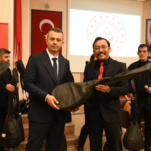 İl Müdürlüğümüz bünyesinde kurulan “Ay Yıldız Türk Halk Müziği Korosu” ve Bağlama Kursu Etkinliği - fotoğraf 11