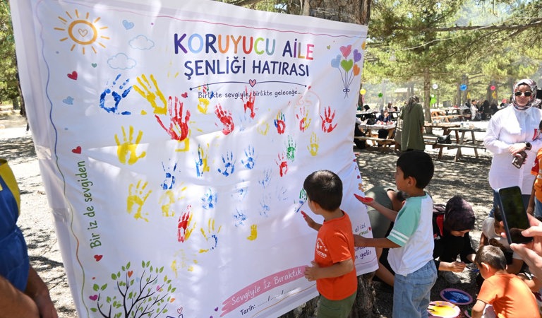 30 Haziran Koruyucu Aile Günü Coşkuyla Kutlandı