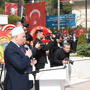 18 Mart Çanakkale Zaferi nedeniyle Uncalı Şehitliğinde düzenlene anma programına katıldık  - fotoğraf 3