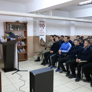 İl Jandarma Komutanlığı’nda “Bilinçli ve Güvenli İnternet Kullanımı ” Semineri Verildi - fotoğraf 3