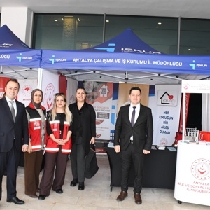 Kariyer Fuarına Katıldık - fotoğraf 1