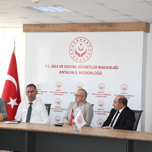 İl Müdürümüz Galip Sökmen başkanlığında ve Asliye Ceza Mahkemesi Hakimimizin katılımıyla Hukuk Hizmetleri Birimi istişare toplantısı gerçekleştirildi. - fotoğraf 3