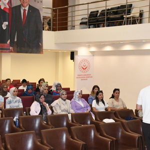 Bakım Personellerimize, Çocuk Yetiştirme Tutumları Ve Teknoloji Bağımlılığı Konusunda Eğitim Verildi - fotoğraf 2