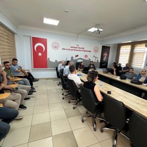 Sosyal Hizmet Merkezi Müdürlüğü Personellerine KYŞM (Kadına Yönelik Şiddetle Mücadele) eğitimi - fotoğraf 1