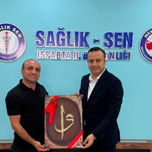 İl Müdürümüz Selim Köse, İl Müdür Yardımcılarımız Kamile Şahin ve Neslihan Şeyma Taşaltın Soydinç ile Isparta Sosyal Hizmet Merkezi Müdürümüz G. Volkan Özdemir, yeniden Sağlık-Sen Isparta Şube Başkanlığına seçilen Mahmut Ağun'a hayırlı olsun ziyaretinde bulundu. - fotoğraf 2